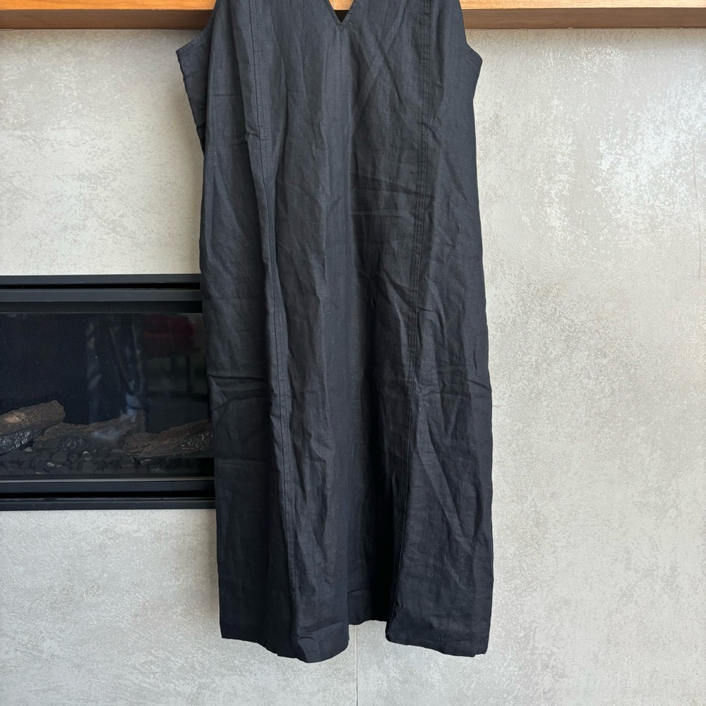 NWT Everlane The Linen V-Neck Midi Black Dress, Size 14 - Picture 10 of 16